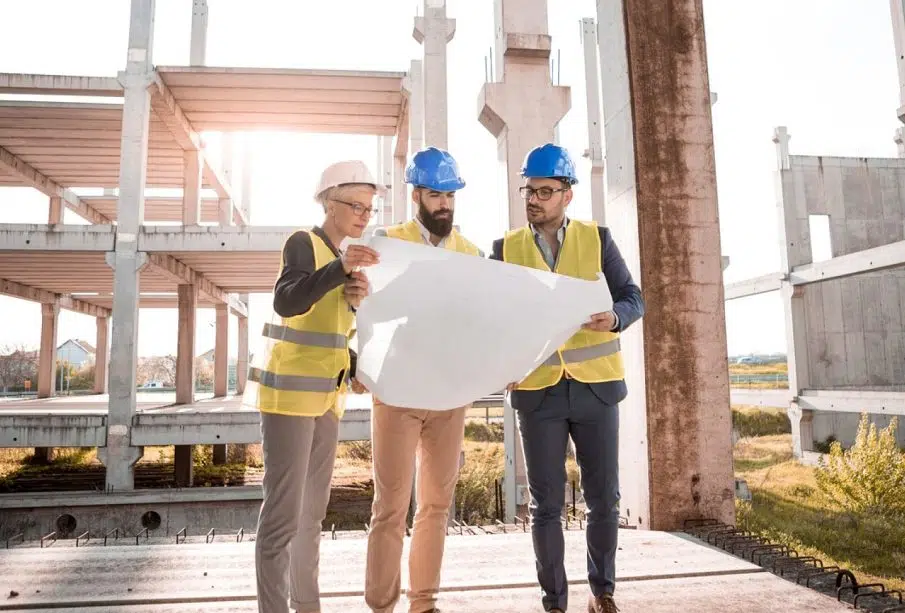 Les architectes constructeurs conçoivent et construisent des maisons uniques